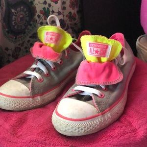 neon converse green and pink !!